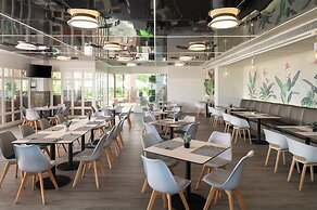 Springfield Village Golf & Spa