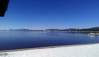 Mourelatos Lakeshore Resort