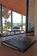 Mourelatos Lakeshore Resort