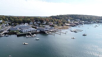 Boothbay Harbor Inn