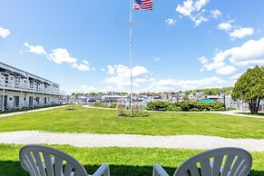 Boothbay Harbor Inn