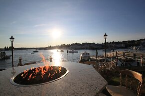 Boothbay Harbor Inn