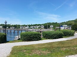 Boothbay Harbor Inn