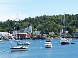 Boothbay Harbor Inn