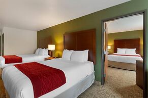 Comfort Inn & Suites Salem Northeast