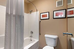 Comfort Inn & Suites Salem Northeast