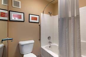 Comfort Inn & Suites Salem Northeast