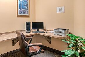 Comfort Inn and Suites Salem