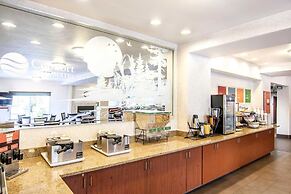 Comfort Inn and Suites Salem