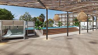 Valentin Grand Park Suite Hotel