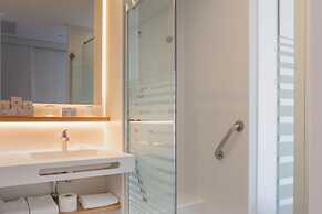 Valentin Grand Park Suite Hotel