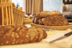 Valentin Grand Park Suite Hotel