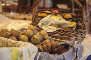 Valentin Grand Park Suite Hotel