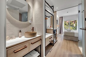 Valentin Grand Park Suite Hotel