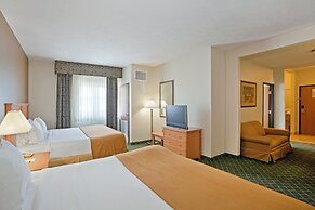 Holiday Inn Express & Suites South - Lincoln, an IHG Hotel