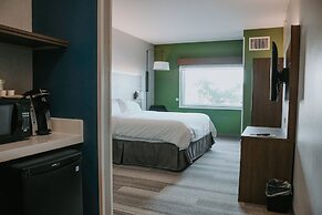 Holiday Inn Express & Suites South - Lincoln by IHG