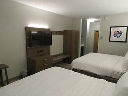 Holiday Inn Express & Suites South - Lincoln by IHG