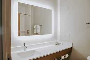 Holiday Inn Express & Suites South - Lincoln by IHG