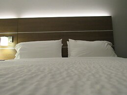 Holiday Inn Express & Suites South - Lincoln by IHG