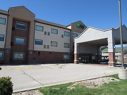 Holiday Inn Express & Suites South - Lincoln by IHG