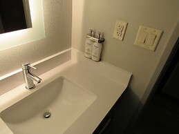 Holiday Inn Express & Suites South - Lincoln by IHG