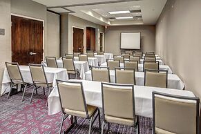 Courtyard by Marriott Kansas City Country Club Plaza