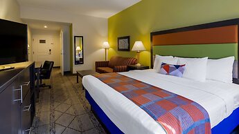 Best Western Plus Newport News Inn & Suites