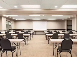 Comfort Inn & Suites St. Paul Northeast