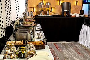 The Quadrant Hotel & Suites