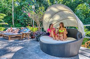 ECOTICA Boutique Hotel