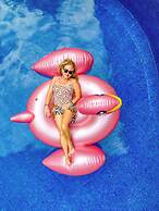 ECOTICA Boutique Hotel