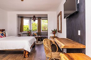 ECOTICA Boutique Hotel