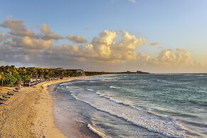 Grand Palladium White Sand Resort & Spa All Inclusive