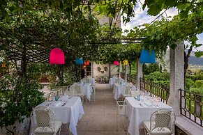 Villa Arcadio Hotel & Resort