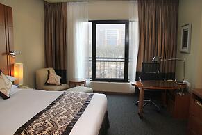 Radisson Blu Dhaka Water Garden