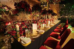 Radisson Blu Dhaka Water Garden