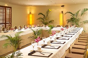 Radisson Blu Dhaka Water Garden