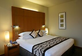 Radisson Blu Dhaka Water Garden