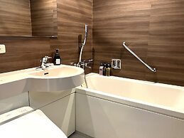 The B Akasaka-Mitsuke