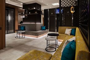 The B Akasaka-Mitsuke