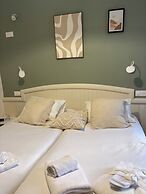 Garden Hotel
