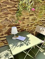 Garden Hotel