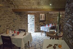 Logis Hotel Domaine du Moulin Cavier
