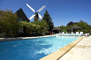 Logis Hotel Domaine du Moulin Cavier