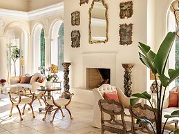 Grecotel Eva Palace, Beach Luxury Resort