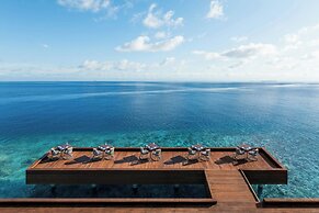 W Maldives