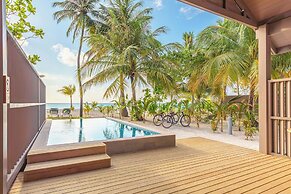 Meeru Maldives Resort Island