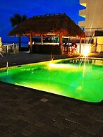 Emerald Shores Resort