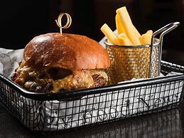 Mövenpick Hotel Frankfurt City