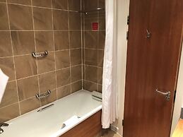 Ramada Plaza by WyndhamWrexham